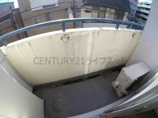 ファースト東中島(バルコニー)