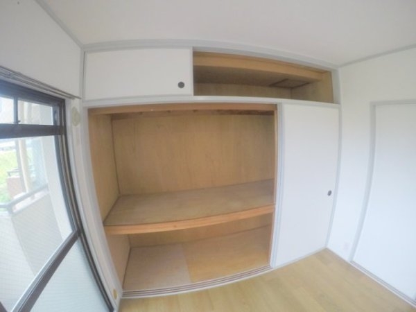 セゾン東之町(収納)