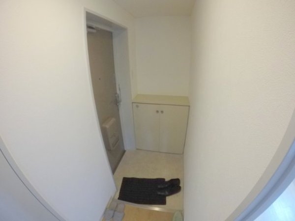 セゾン東之町(玄関)