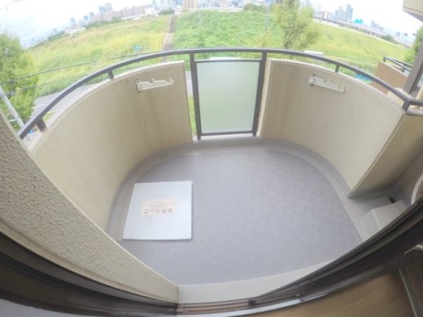 セゾン東之町(バルコニー)