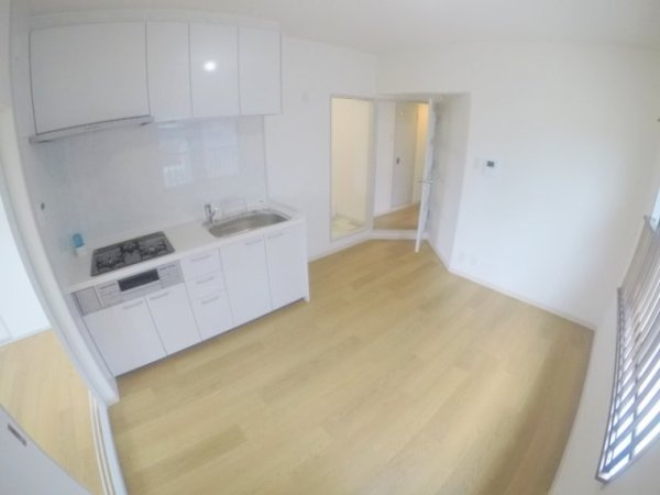 セゾン東之町(リビング)