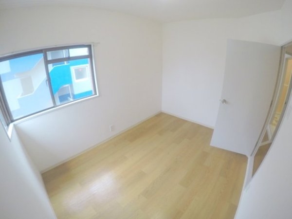 セゾン東之町(寝室)