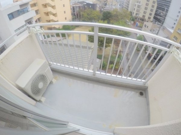 新大阪エルセーヌ五月(バルコニー)