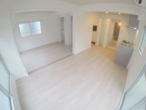 新大阪エルセーヌ五月(リビング)