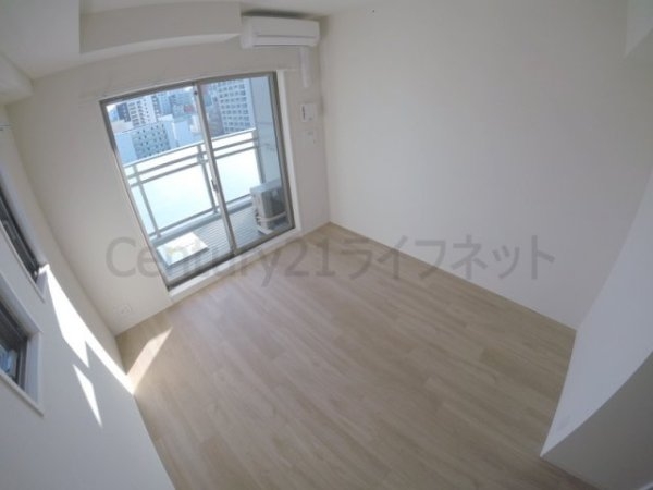 エスキュート梅田東(リビング)