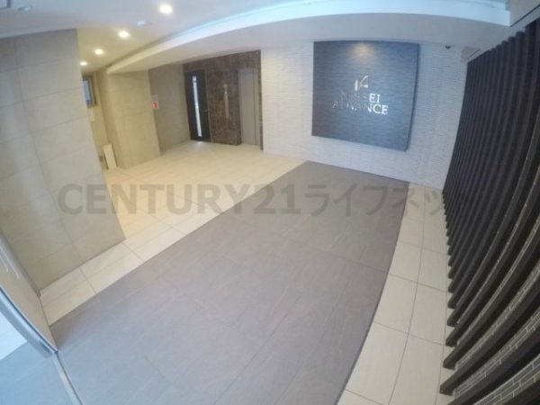 アドバンス江坂東コンフィ