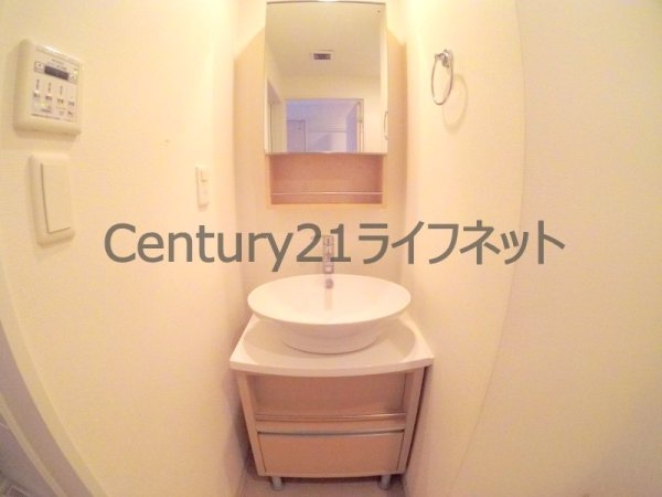 トレヴァンス梅田(洗面台・洗面所)