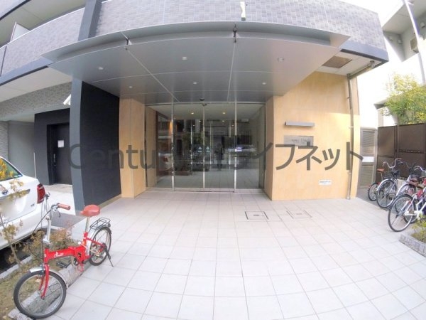 トレヴァンス梅田(エントランス)