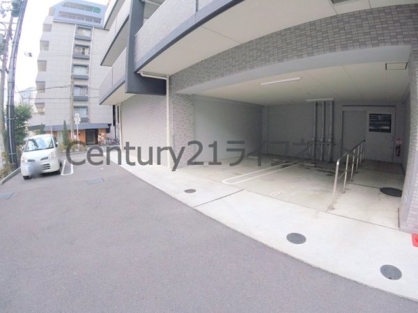 トレヴァンス梅田(駐車場)