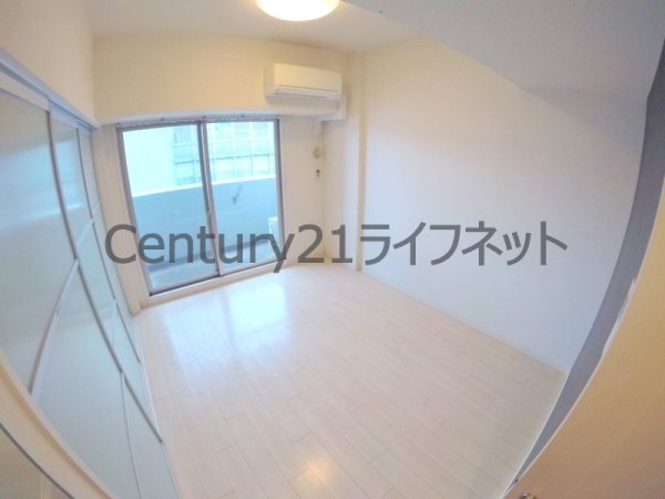 トレヴァンス梅田(リビング)