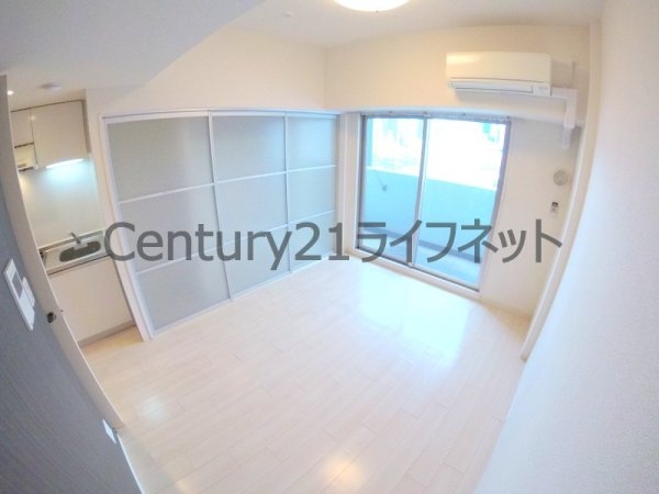 トレヴァンス梅田(リビング)