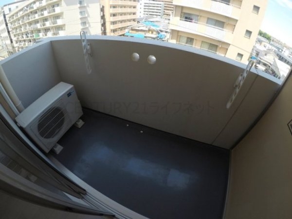 セレニテ江坂四番館(バルコニー)