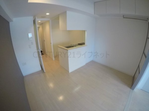 セレニテ江坂四番館(リビング)