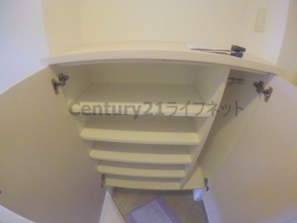 セレニテ新大阪2番館(玄関)