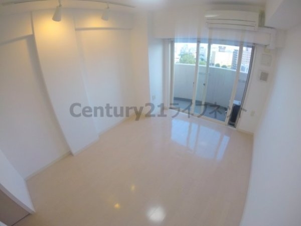 セレニテ新大阪2番館(リビング)