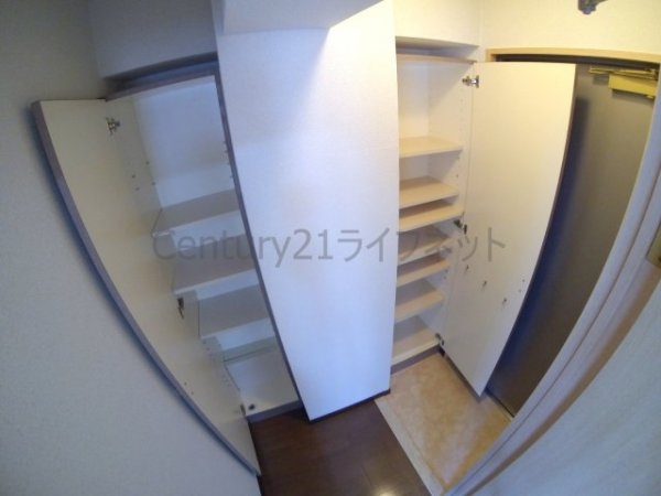 コンフォール南森町(玄関)