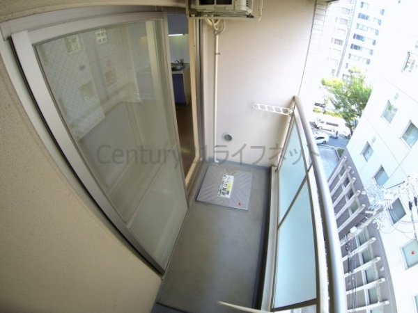 コンフォール南森町(バルコニー)