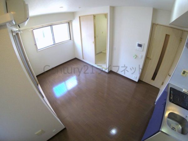 コンフォール南森町(リビング)