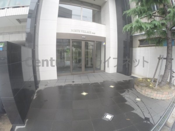 ノースヴィレッジ参番館(エントランス)