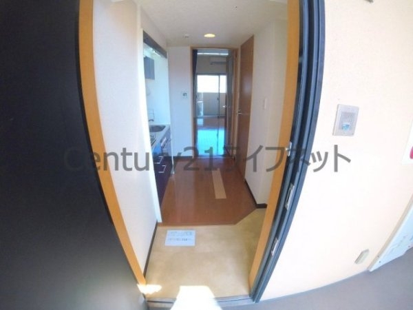 プラディオ天満セレニテ(玄関)