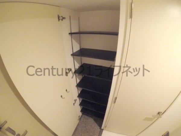 セレニテ梅田北プレミアム(玄関)