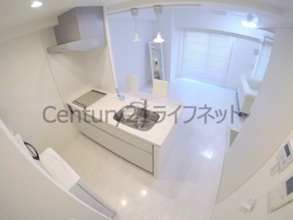 セレニテ梅田北プレミアム(リビング)