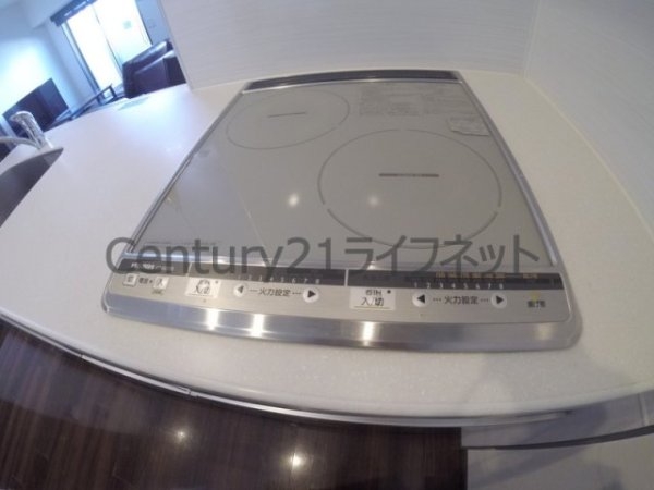 セレニテ梅田北プレミアム(キッチン)