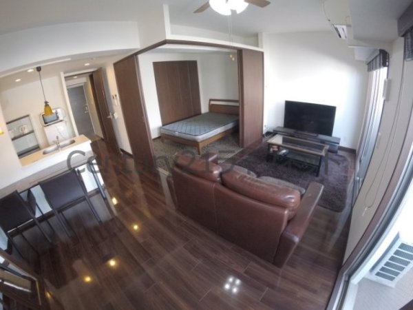 セレニテ梅田北プレミアム(リビング)