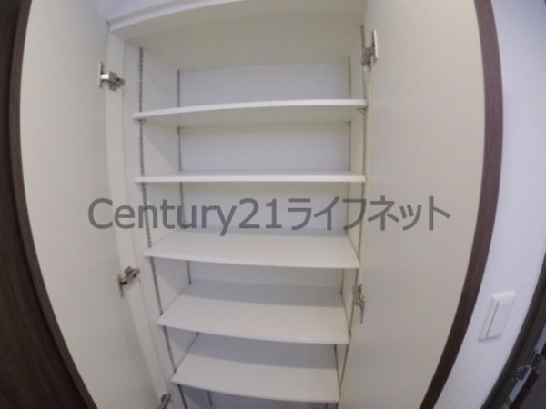 セレニテ梅田北プレミアム(収納)