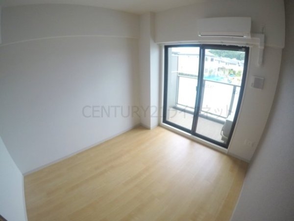 ファーストフィオーレ江坂ガーデン