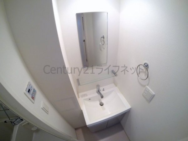 クリスタルグランツ梅田2