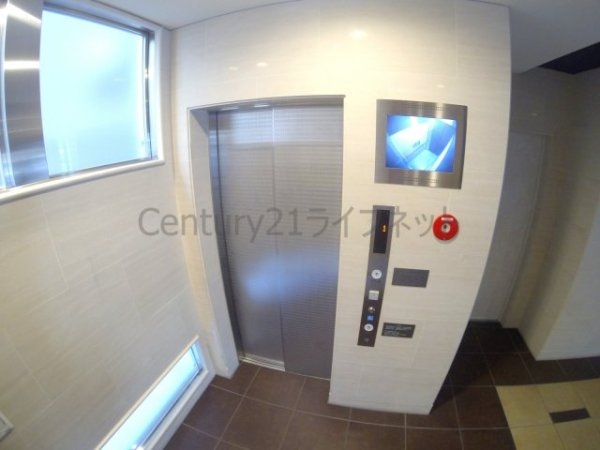 クリスタルグランツ梅田2