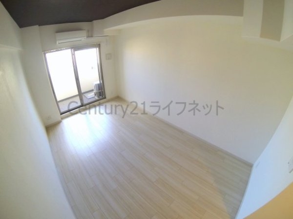 クリスタルグランツ梅田2