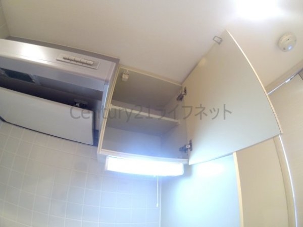 クリスタルグランツ梅田2