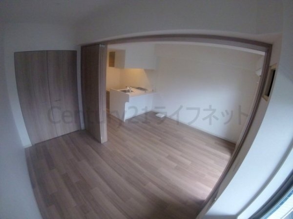 プレサンス大阪天満リバーシア