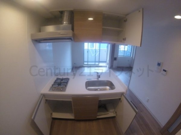 プレサンス大阪天満リバーシア