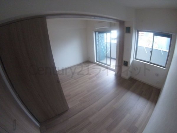 プレサンス大阪天満リバーシア