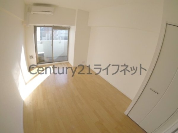 エスライズ梅田ＤＯＳＨＩＮ