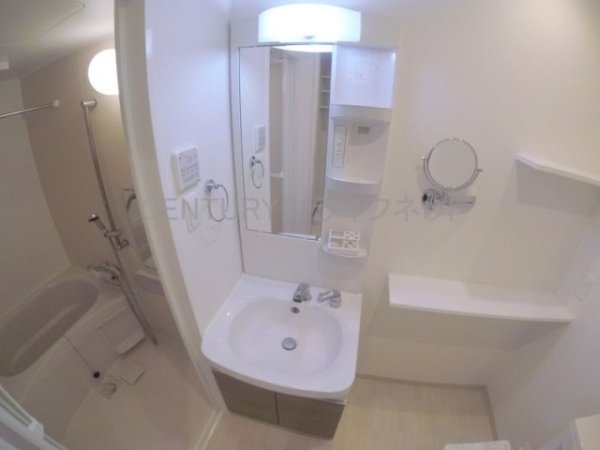 ラカーサ新北野