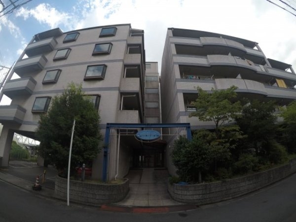 アスティオン江坂