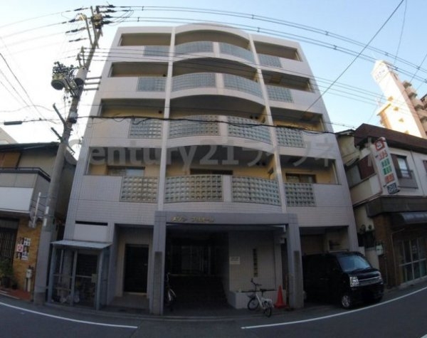 メゾンプリオール