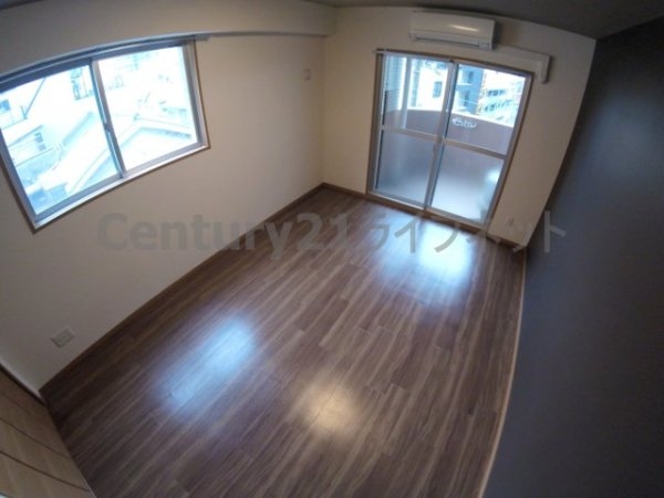 ドゥエリング梅田