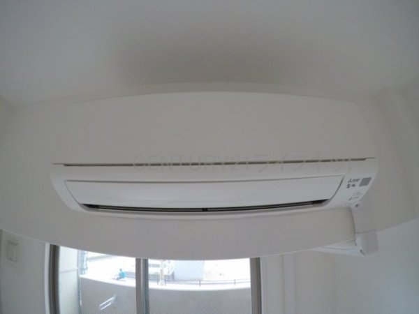 エムディアイジェイ江坂コート