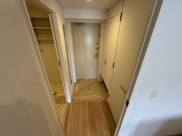 セレニテ江坂エクラ