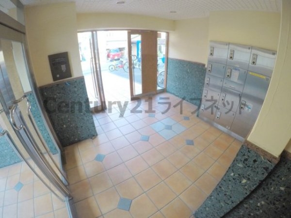 大阪市東淀川区西淡路３丁目のマンション