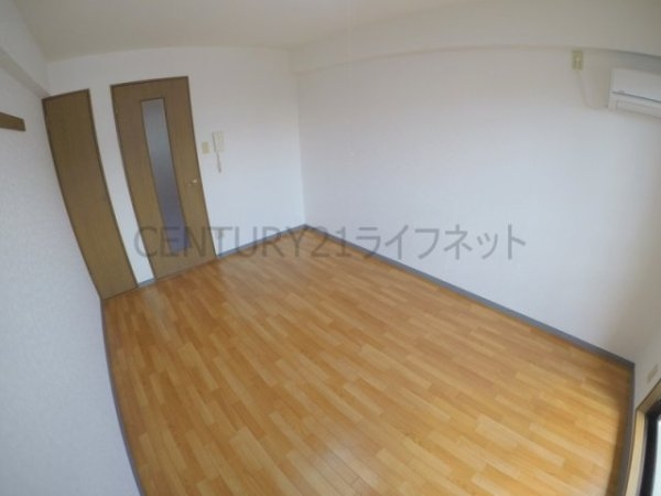 大阪市東淀川区東淡路５丁目のマンション