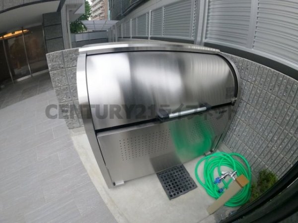 ラグレース天六