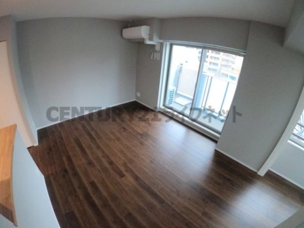 ラグレース天六