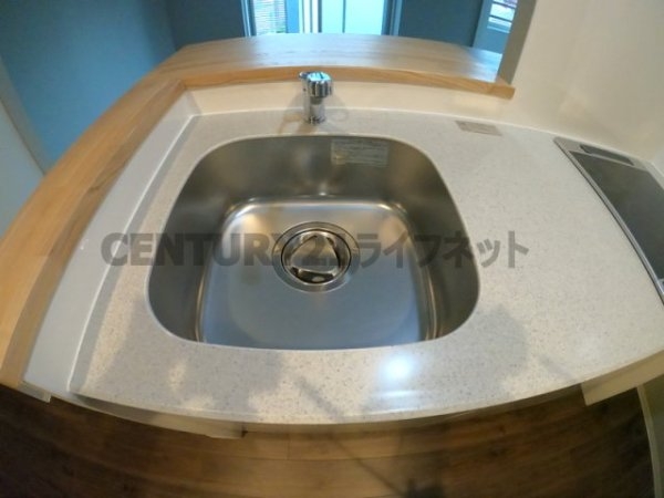 ラグレース天六