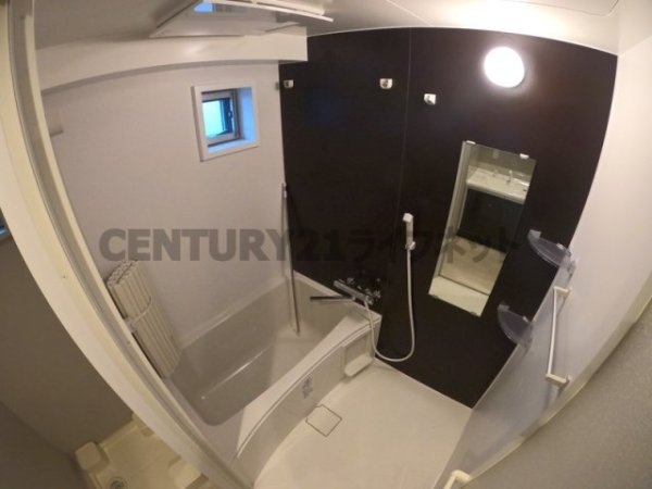 ラグレース天六